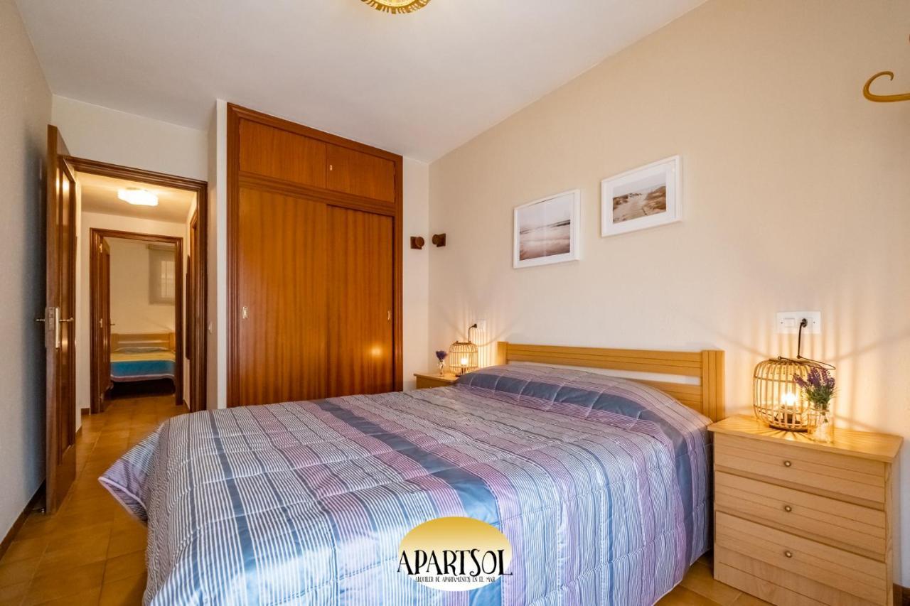 Apartamentos Marina Sol De Espana Камбрильс Экстерьер фото